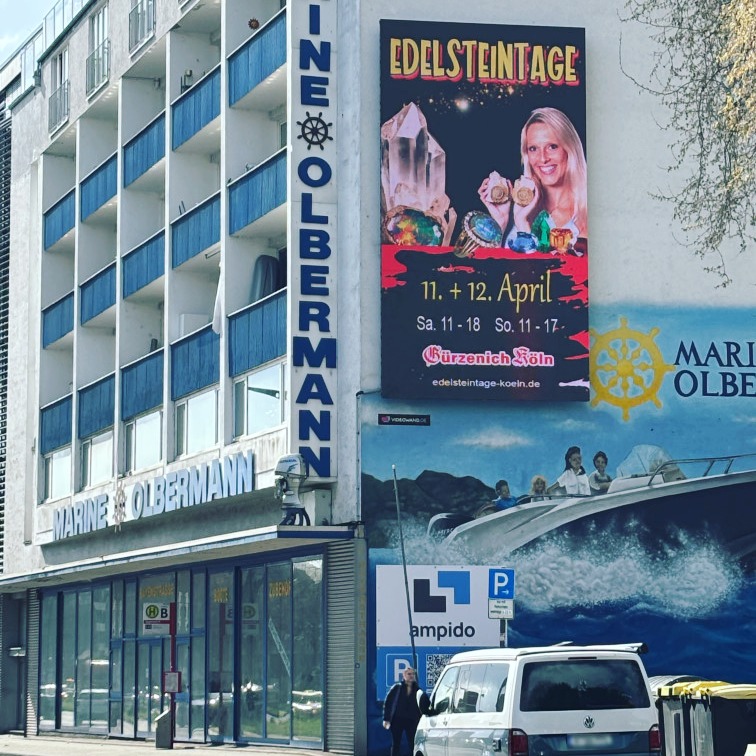 Die Vorfreude steigt! 💎
Am 11. & 12.04.2026 wird der Gürzenich Köln zum Paradies für Mineralien, Edelsteine, Fossilien & Schmuck.

✨ Entdecken, staunen, genießen!

💥 Highlight: Geoden-Knacken – öffne deine eigene Geode! 🪨
👫 Kinder bis 14 frei (in Begleitung)

#Edelsteintage #Köln #Gürzenich #Familienevent